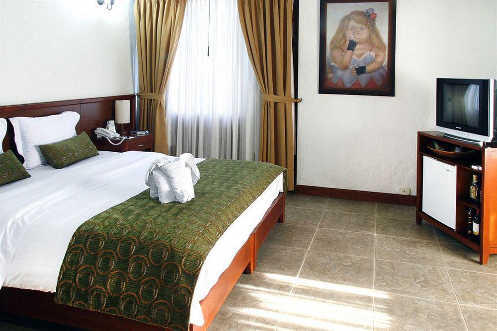 La Campana Hotel Boutique Medellín Zimmer foto